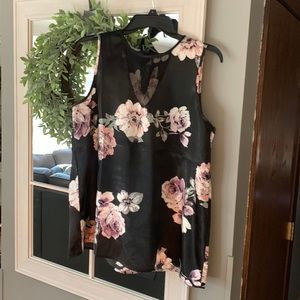 3/$20 Bundle for Offer Maurice’s dressy tank top. Worn a few times.